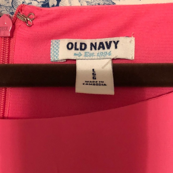 Pretty pink dress - Picture 2 of 4